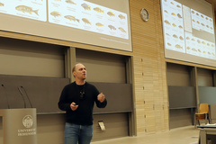 Werner Salzburger (Universität Basel) – einer der sechs Plenary Talks – gab wertvolle Einblicke in seine Forschung mit Fischen.